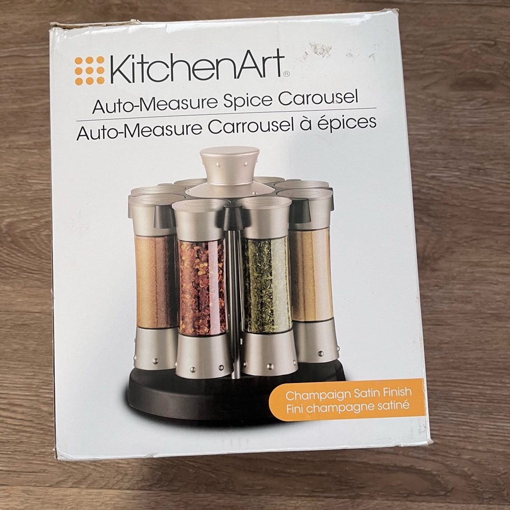 KITCHENART AUTO-MEASURE CAROUSEL CHROME SPICE RACK 8 BOTTLES ROTATING